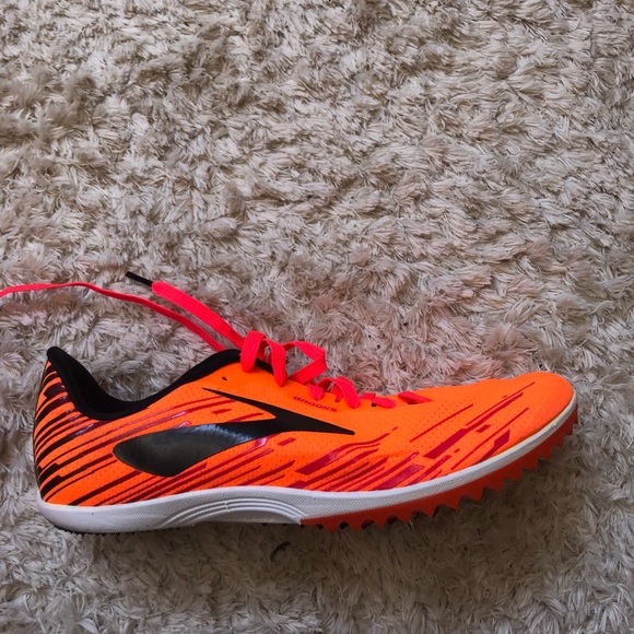 Brooks Mach 18 spikes - Picture 1 of 3